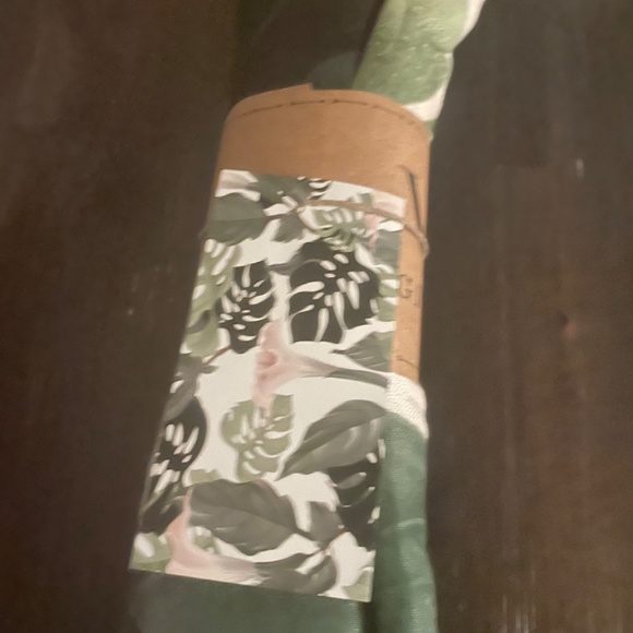 NWT!! Virginia Wolf Multi Wear Wrap - Picture 4 of 5